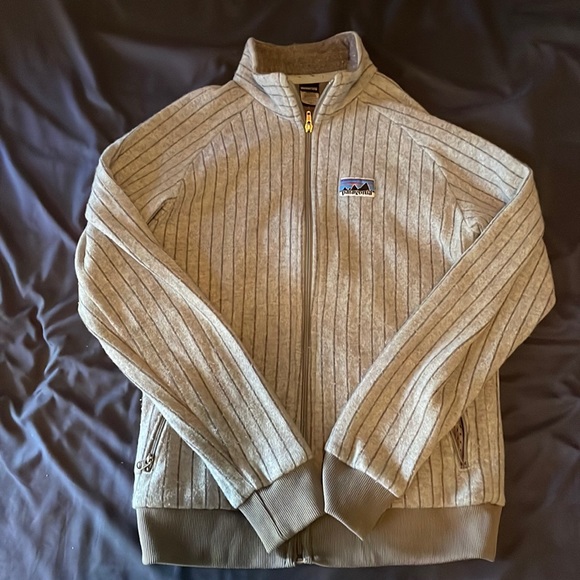 Patagonia Other - grey full zip Patagonia fleece